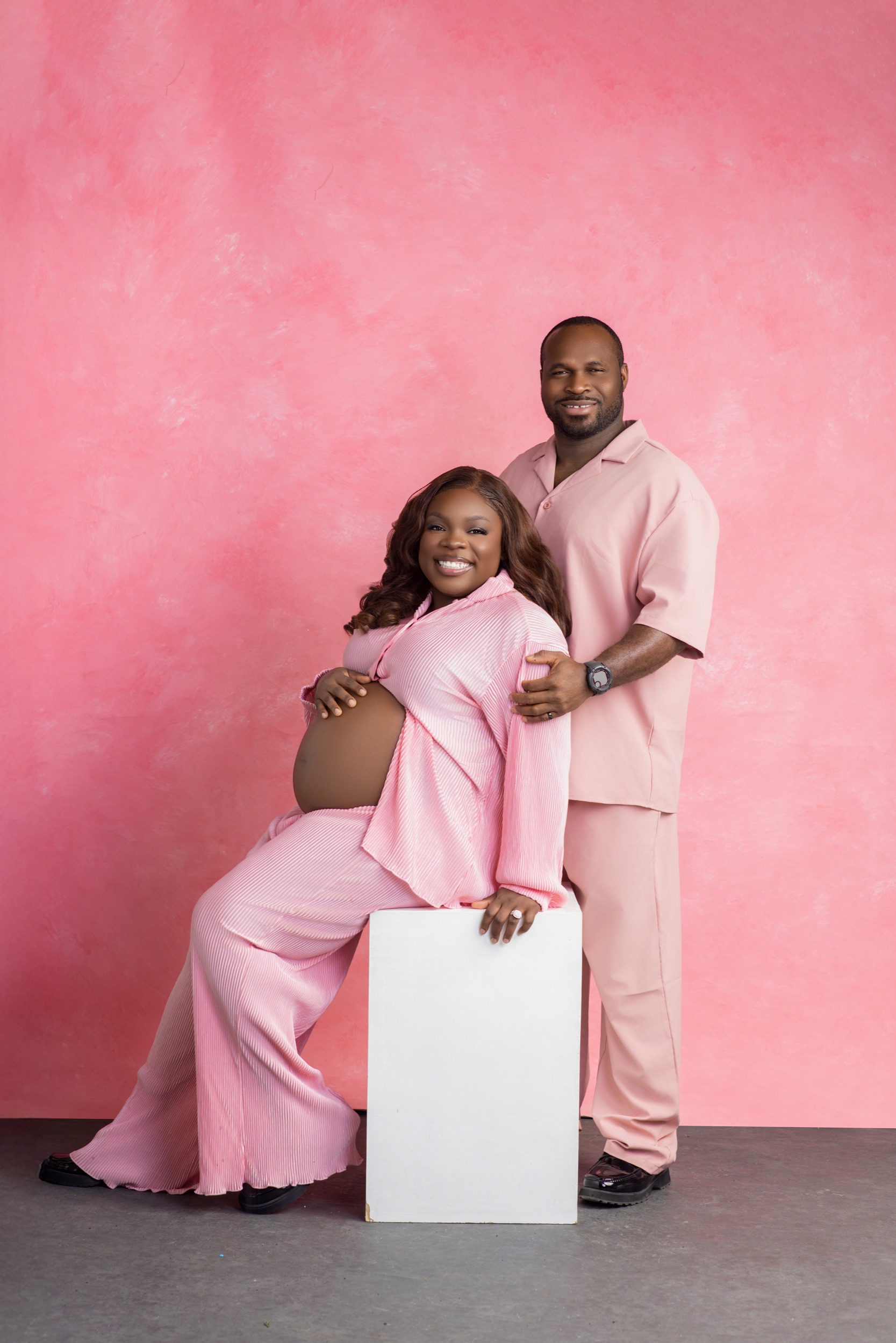 Maternity photography frame 5