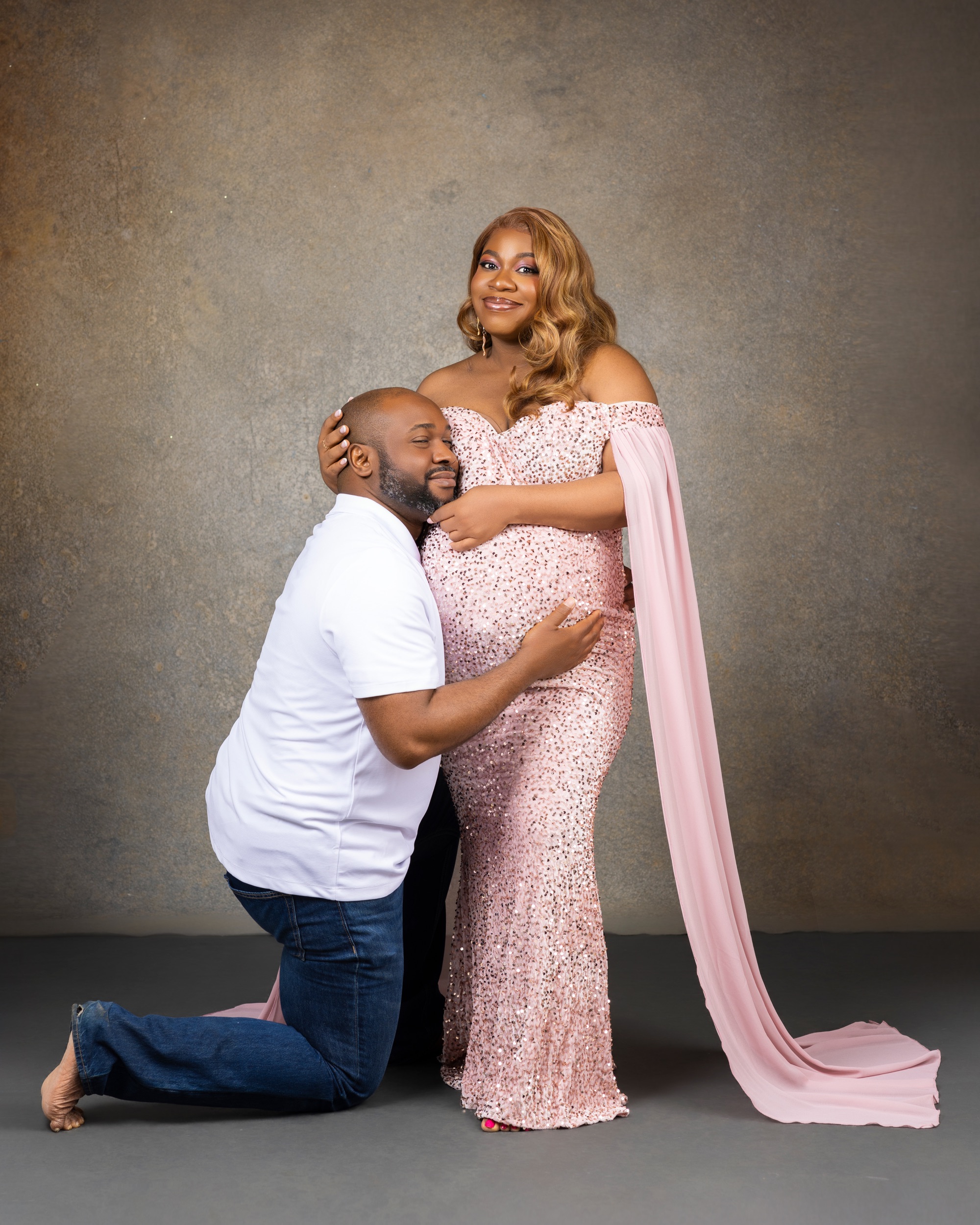 Maternity photography frame 6