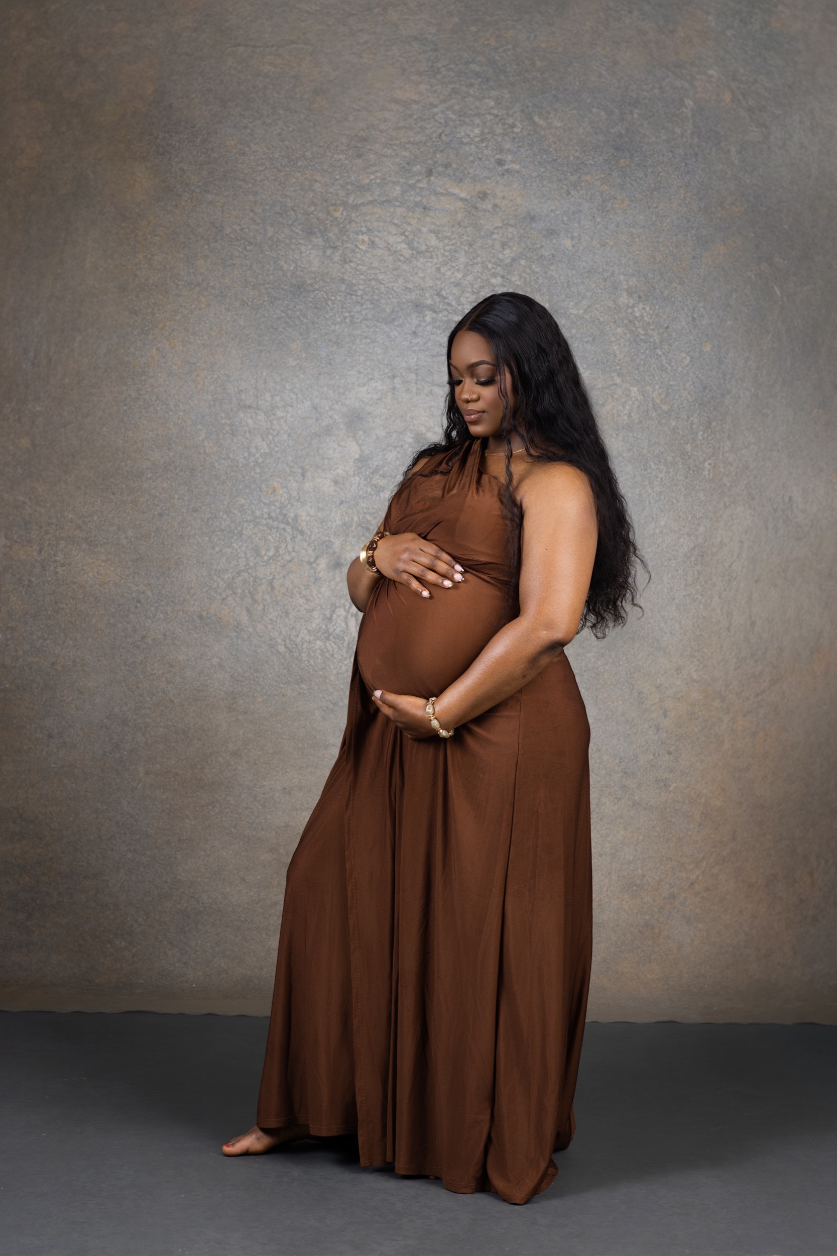 Maternity photography frame 12
